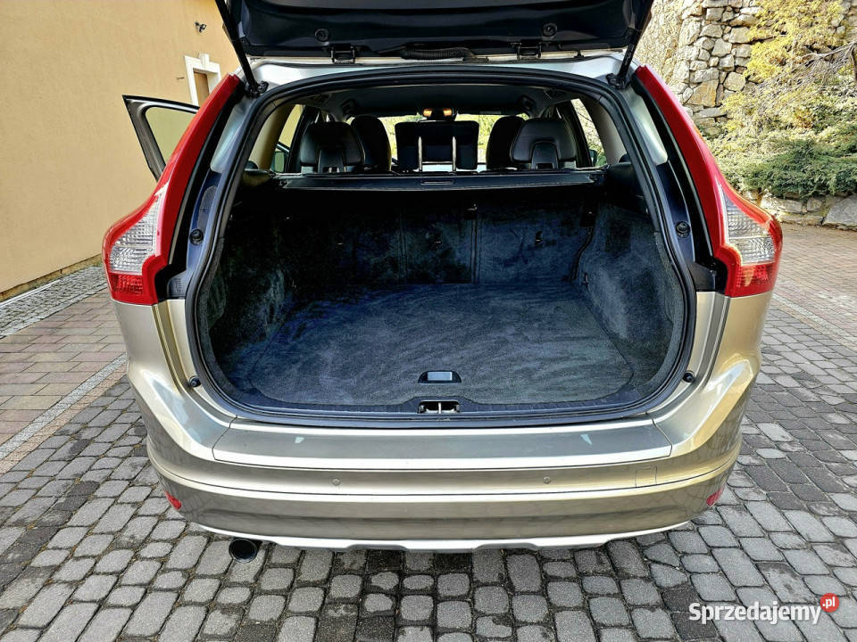 Volvo XC 60 20 D 5 cylindrów Skóry Navi Serwis I Zagnańsk