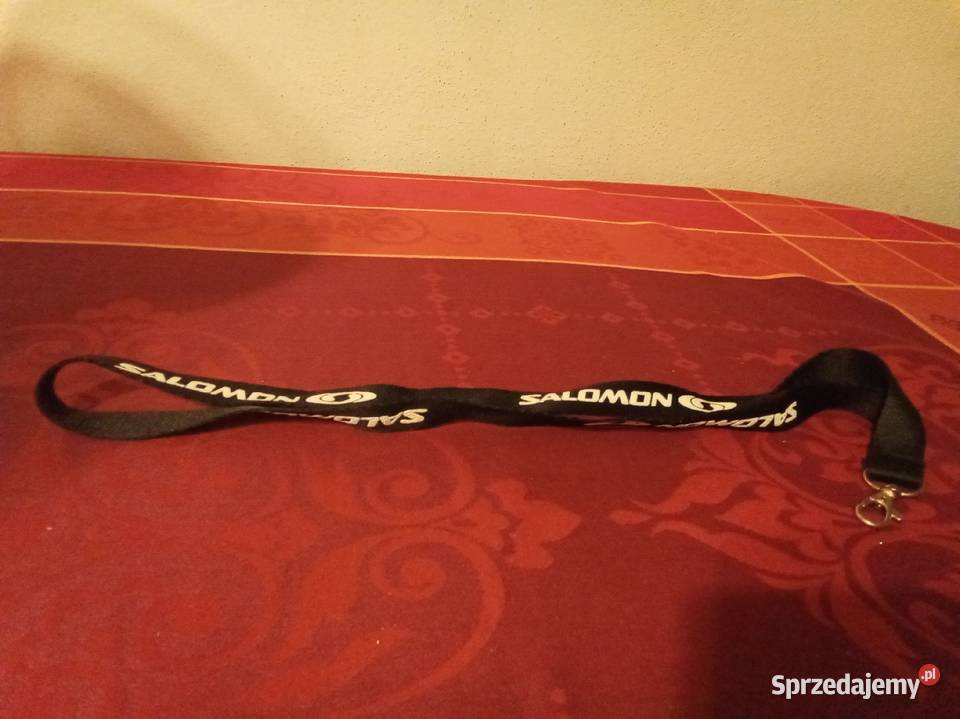 Smycz z logo firmy Salomon Warszawa