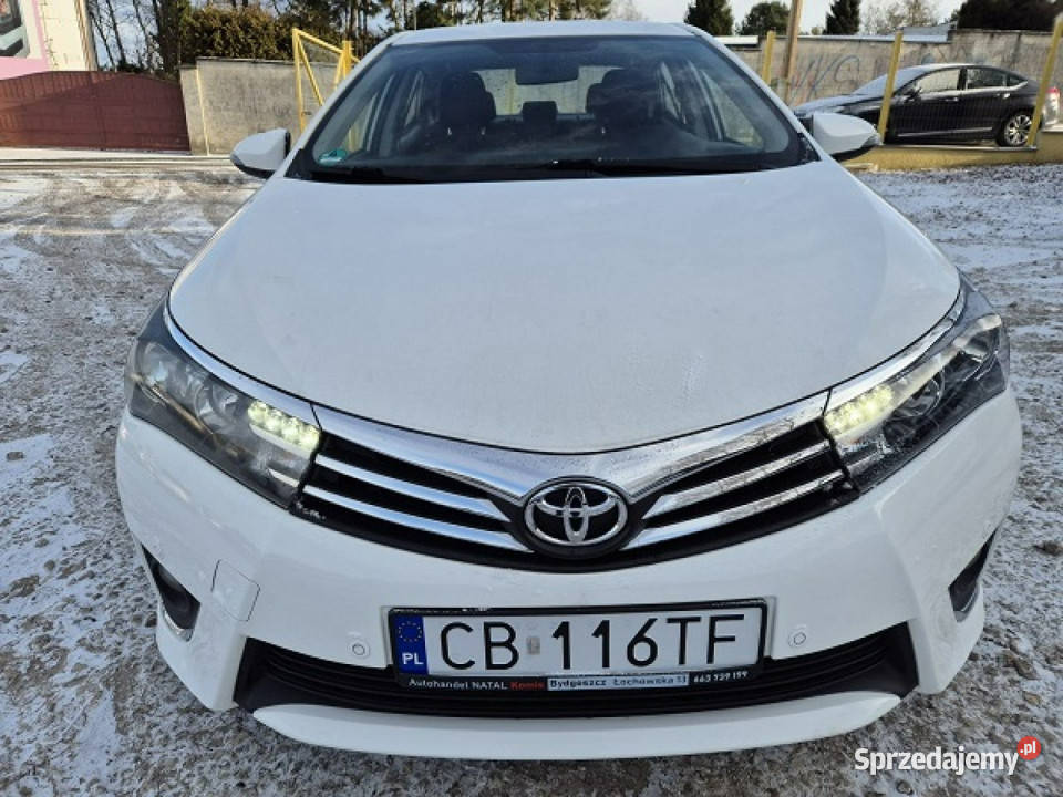 Toyota Corolla Bogata wersja Zarejestrowana Sedan / Limuzyna