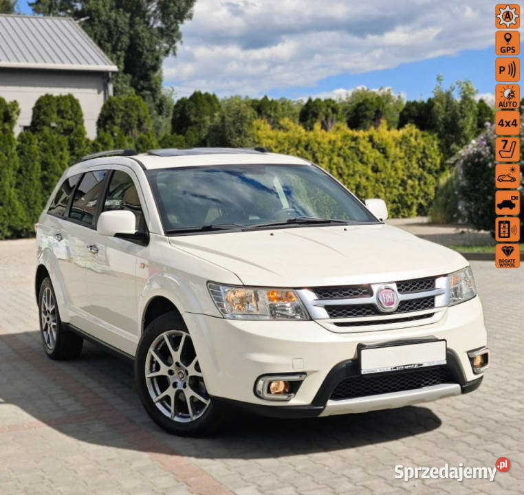 Fiat Freemont Navi Kamera 7 osób 4 x 4 A U T O M Rok produkcji 2012 Nowy Sącz