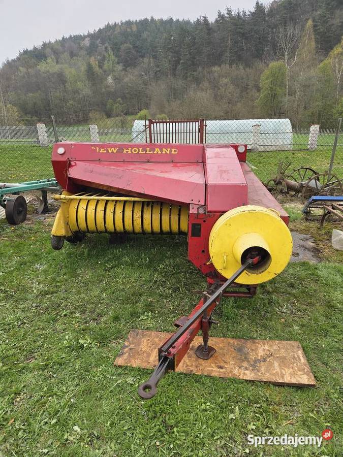 Prasa kostkująca Holland Super Hayliner 268 Kędzierzynka