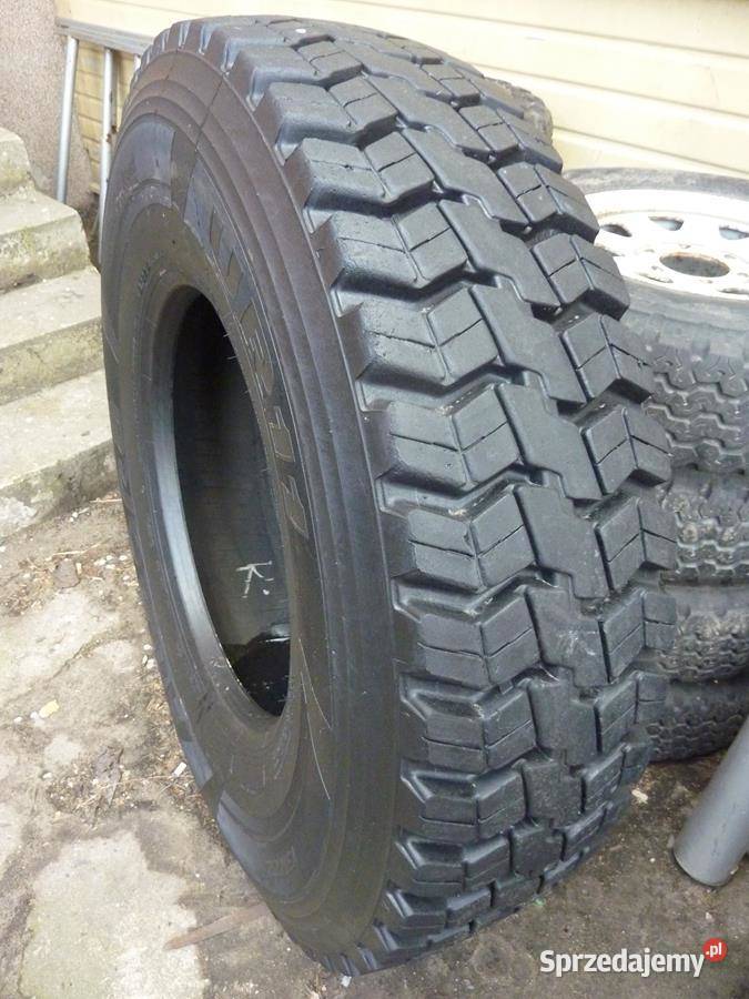 Opona używana ciężarowa 13R225 AURORA UR 11 Zaścianki