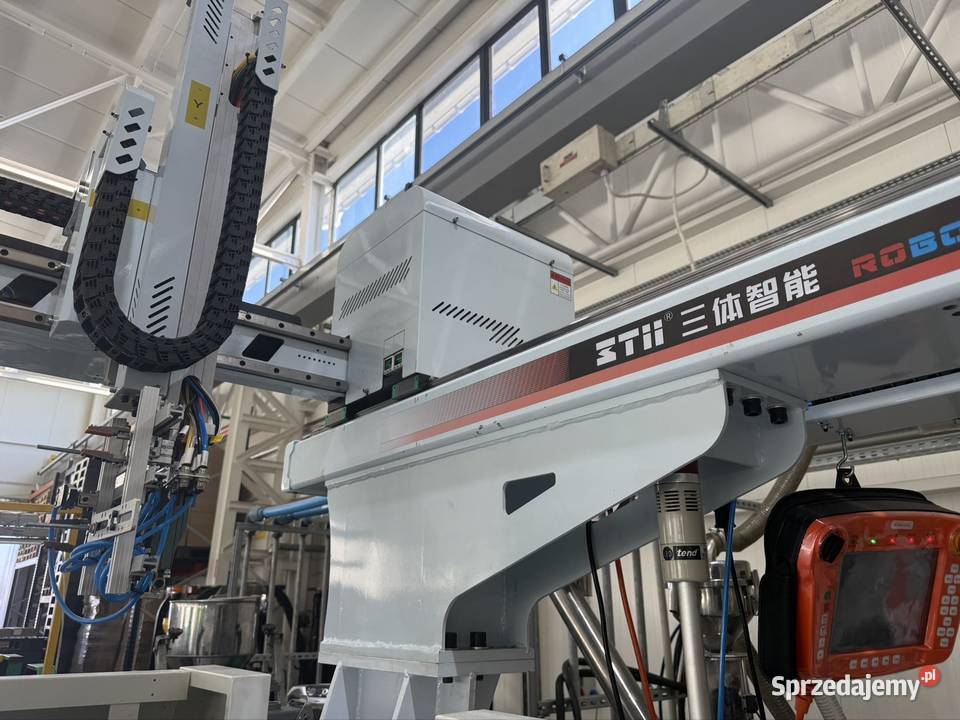 Robot 3 osiowy do wtrysakrki do 260 ton Łowicz sprzedam