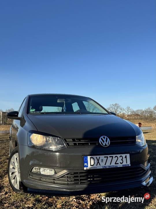 Volkswagen Polo 2015 Benzyna Ekonom 4/5 Polo Samochody osobowe dolnośląskie