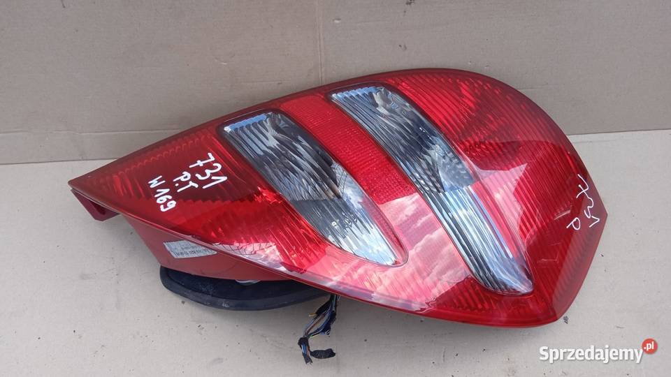 MERCEDES W169 HB LAMPA TYŁ PRAWA Zbierkowo