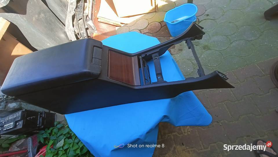 Mercedes W202 tunel środkowy ze schowkiem świętokrzyskie