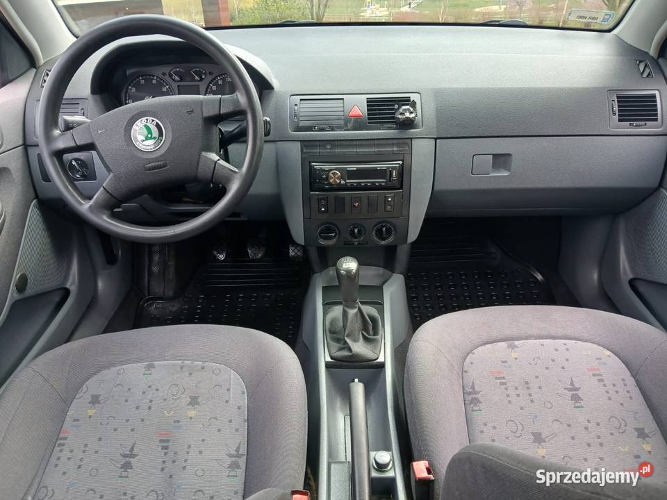 Skoda Fabia 2002 benzyna Rok produkcji 2002 Rzeszów