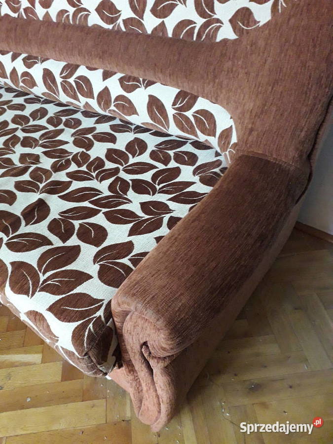 Jesienna kanapa rozkładana z funkcją spania