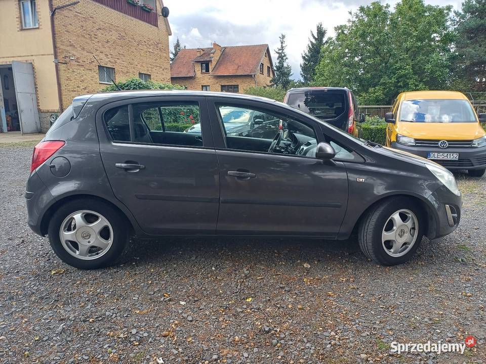 Opel Corsa D LIFT 12 EcoFlex 86 2011r mały