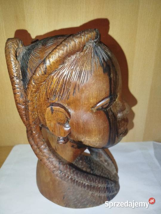 Rzeźba figura drewniana popiersie głowa kobiety zachodniopomorskie Barnimie