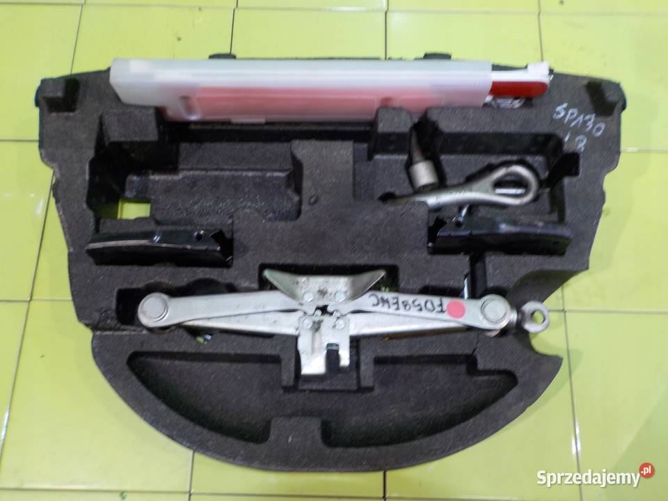 TOYOTA IQ 10 VVTI 09r HB 3D zestaw naprawczy Suków