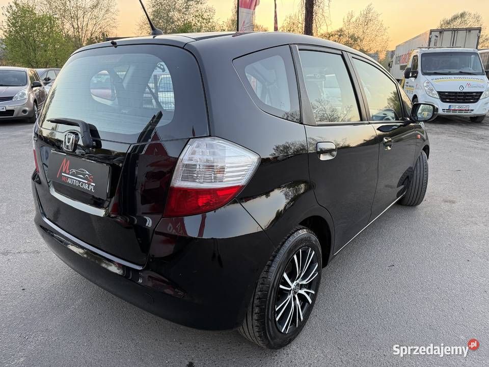 Honda Jazz 2010 12 Benzyna Klima Elektryka centralny zamek wielkopolskie