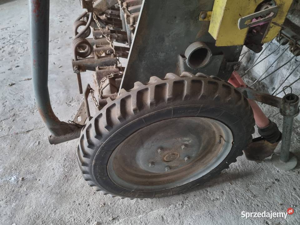 Siewnik zbożowy poznaniak 27m stan Pozostałe Zbójno