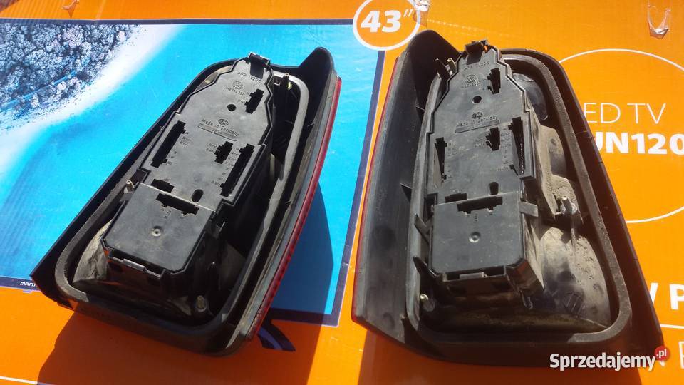 lampy tylne vw golf 3 kombi orginalne Elbląg