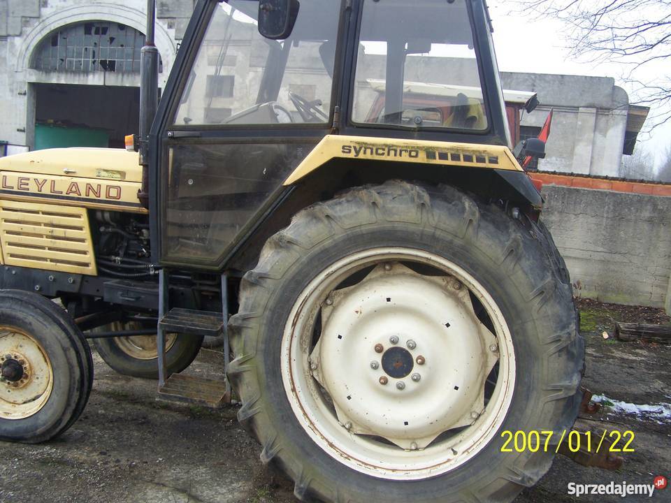 ciągnik John Deere 2130 Proboszczów sprzedam