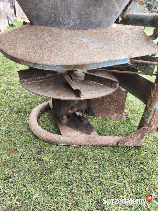 Sprzedam rozsiewacz nawozu Rozsiewacze nawozów Wińsko