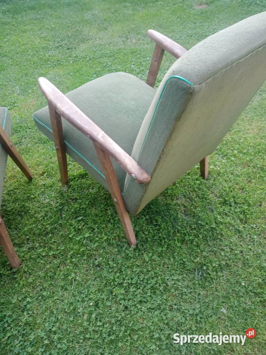 kplkrzeseł w idealnym stanie Krzesła Meble Kalisz sprzedam