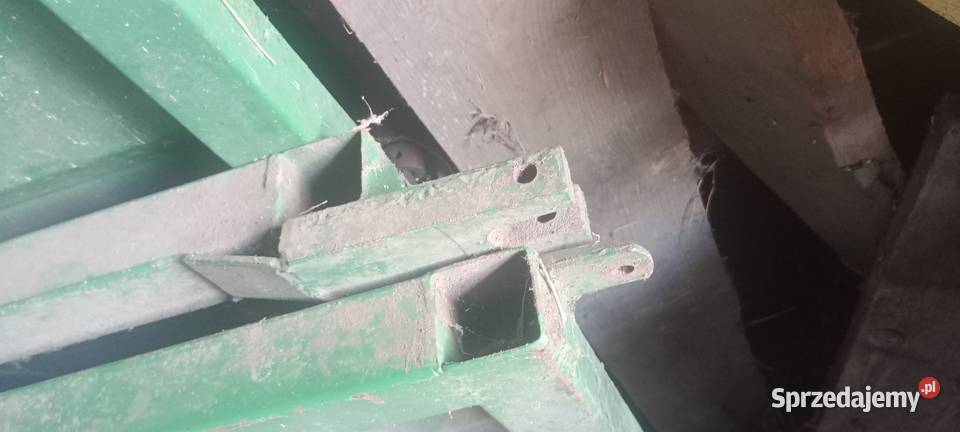 Burty nadstawki do rozrzutnika przyczepy