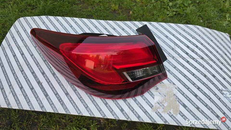 Lampa tył Astra J 25870153 Sedan Ruda Śląska