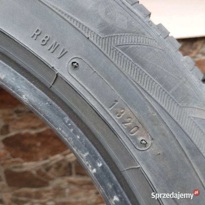 Falken Eurowinter HS01 SUV 23550R19V używane