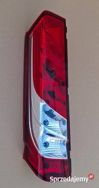 IVECO DAILY 14 LAMPA LEWY TYŁ LEWA TYLNA Bieleń sprzedam