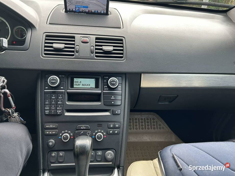 Volvo XC90 2014r 24 D5 WEBASTO salon 7 osób 192600km Mława