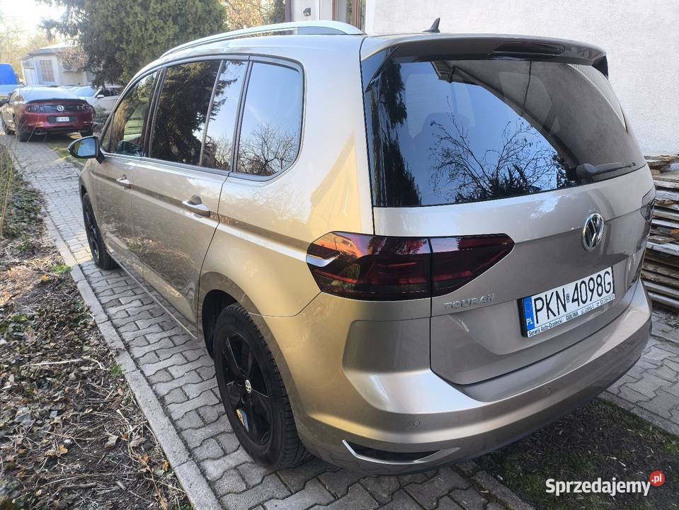 VW Touran 16TDI 7 osób gniazdo AUX Konin