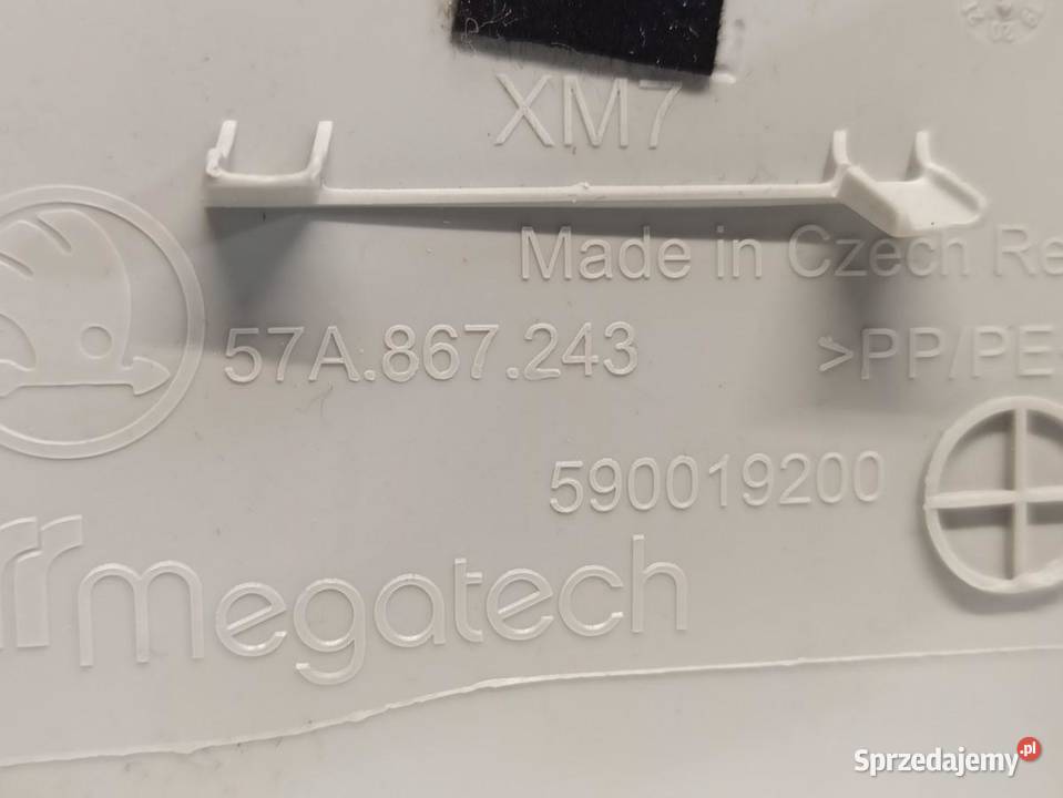 SKODA KAROQ OSŁONA POCZYCIE SŁUPKA LEWE dolnośląskie sprzedam