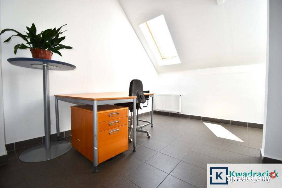 Lokal 194m2 Sanok 19.4m2
