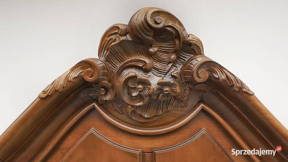 Zabytkowa witryna z lat 70tych w stylu