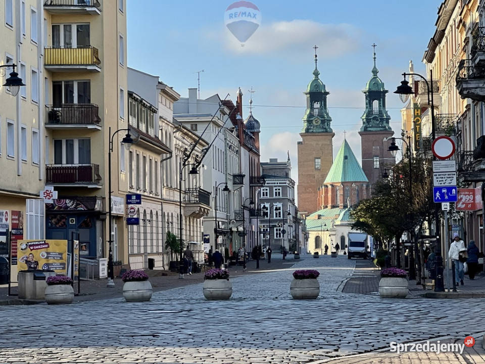 Kawalerka w centrum Gniezna wysokie sufity 25.4m2 Gniezno