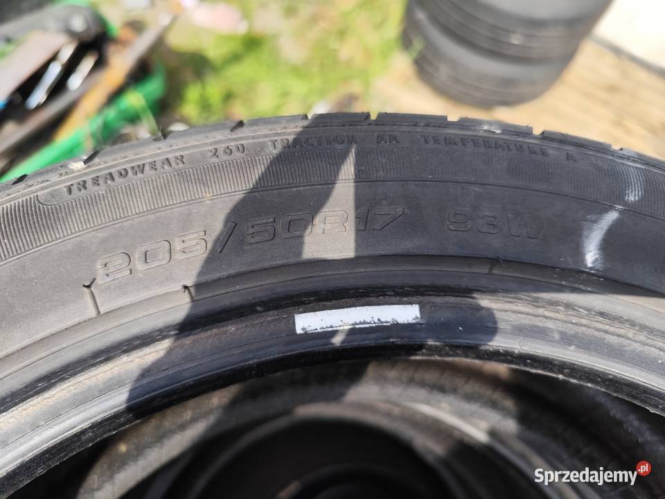 Opony Continental EcoContact 6 21565 R16 używane