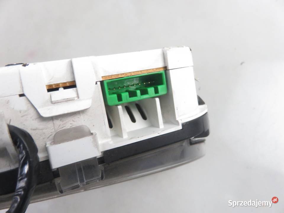 LICZNIK SUBARU IMPREZA II 16 AWD 85012FE140 osobowe małopolskie