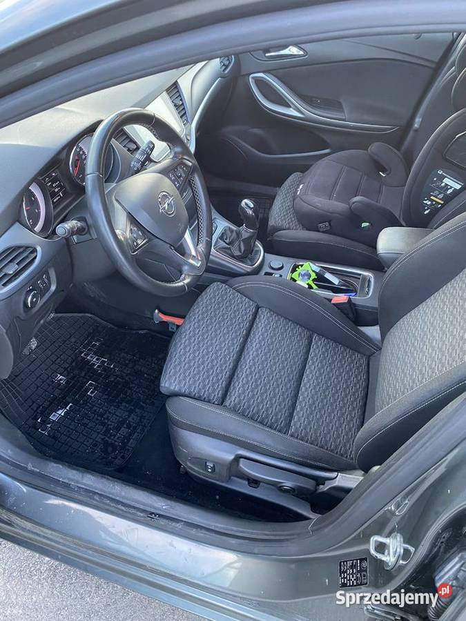 Opel astra 16 diesel 2018 ekonomiczny Szczawno-Zdrój sprzedam