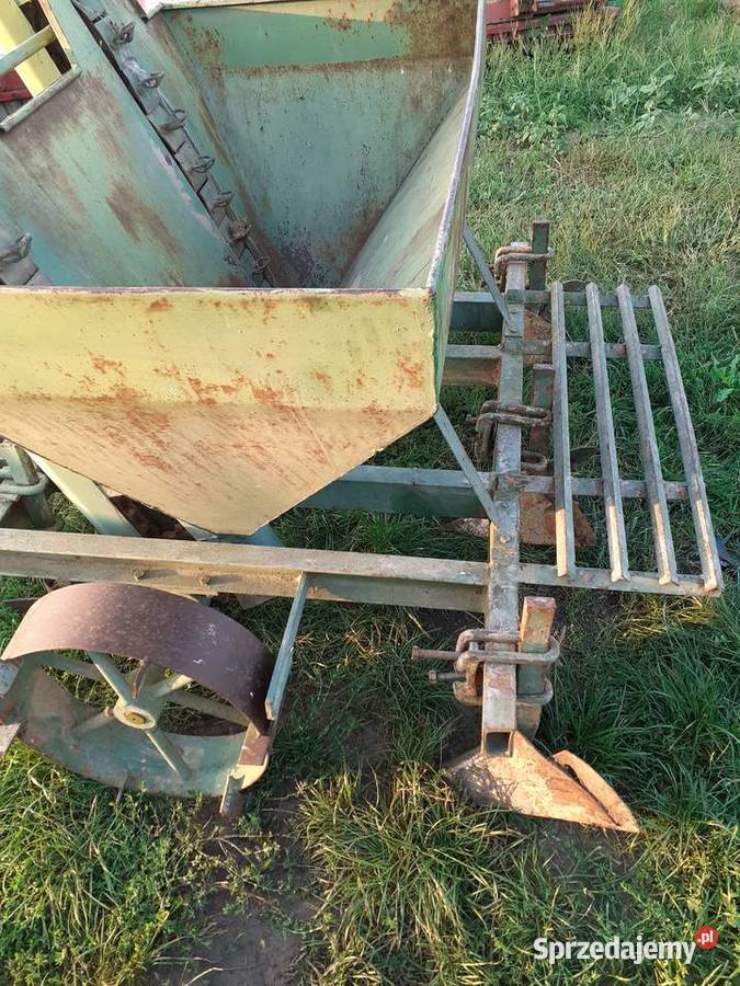 Sadzarka do ziemniaków Maszyny uprawowe Koprzywnica