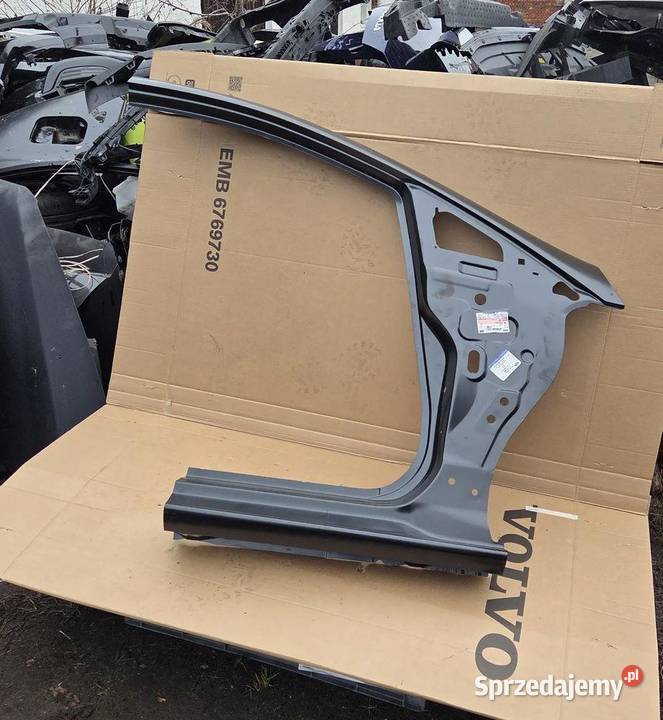 Próg słupek A prawy Ford Fiesta MK8 2110328