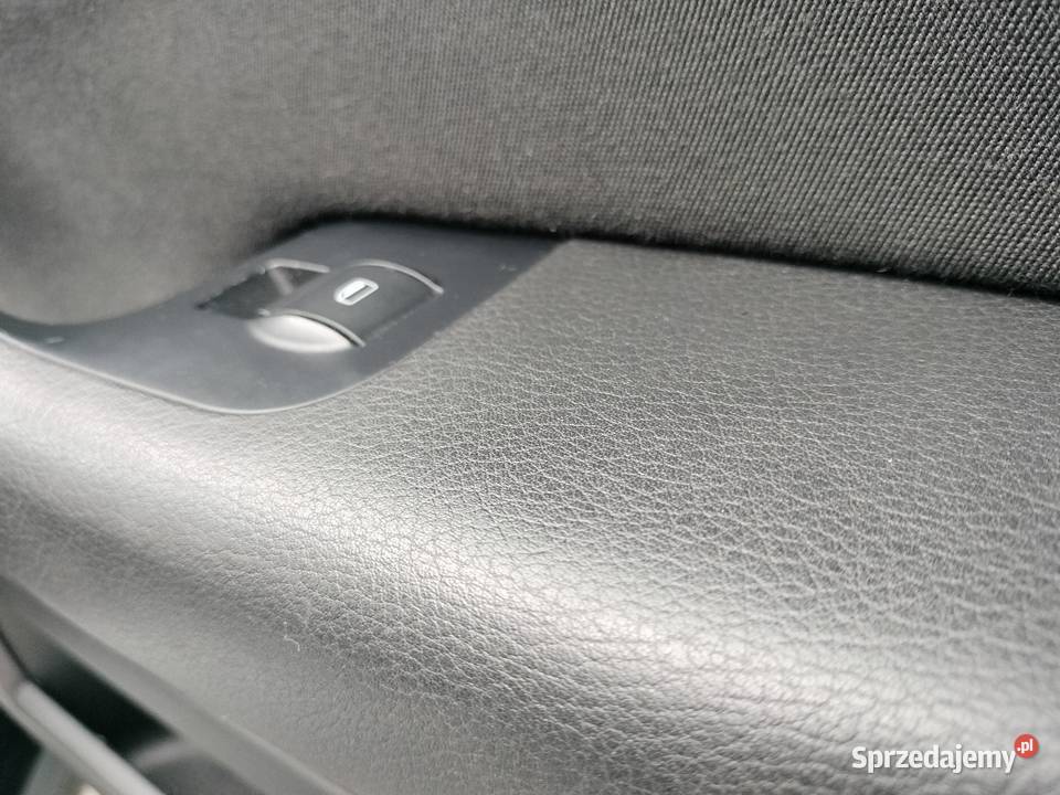 Zadbane Audi A4B7 Kombi Xenon sprzedam