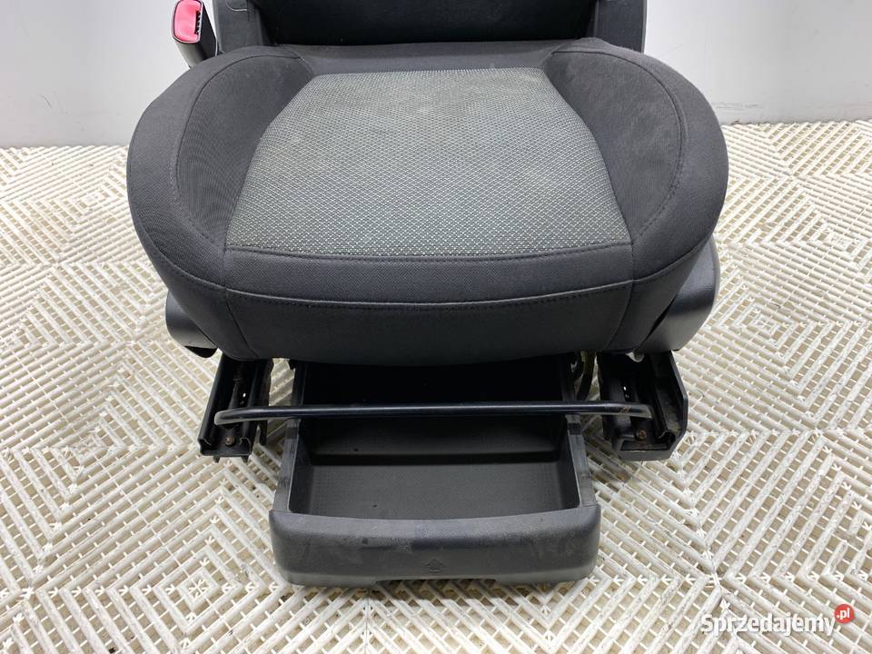 FOTEL LEWY PRZÓD OPEL ANTARA A SUV SIEDZENIE