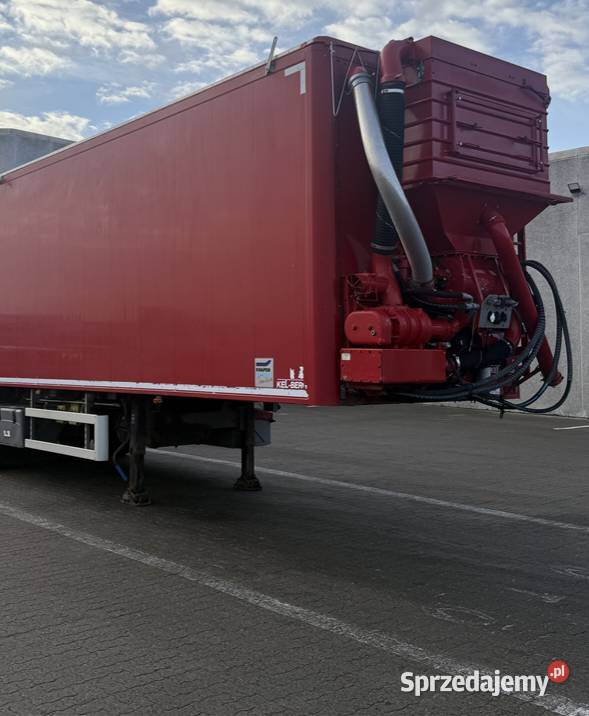 Naczepa wywrotka z Zasyssaniem z Wydmuchem do