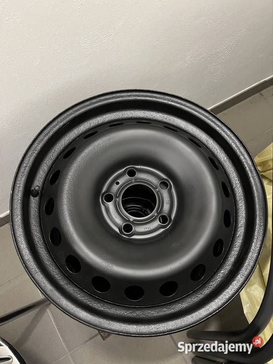 Felgi stalowe Nissan Qq Różan