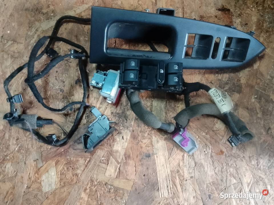 Rączka panel szyb VW Touran 0309 Rok produkcji 2009 pomorskie Cewice