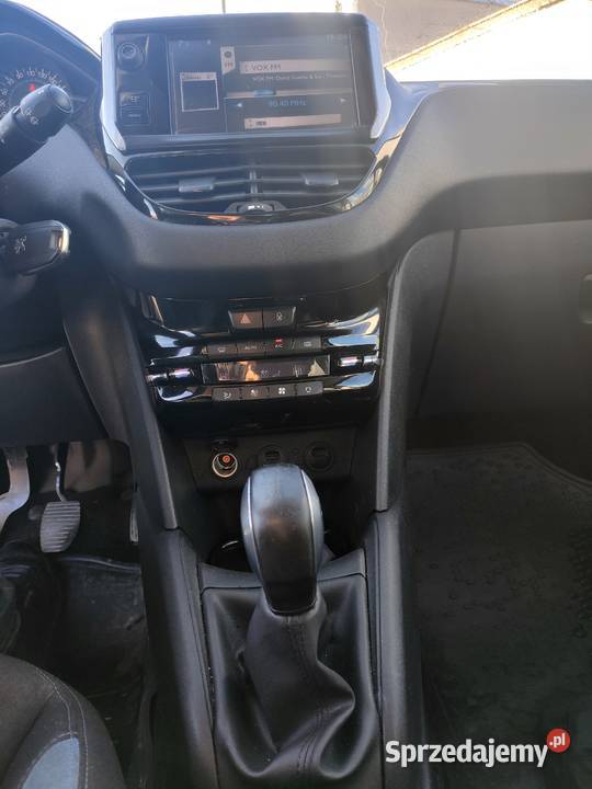 Sprzedam peugeot 208 ehdi 16 2012r