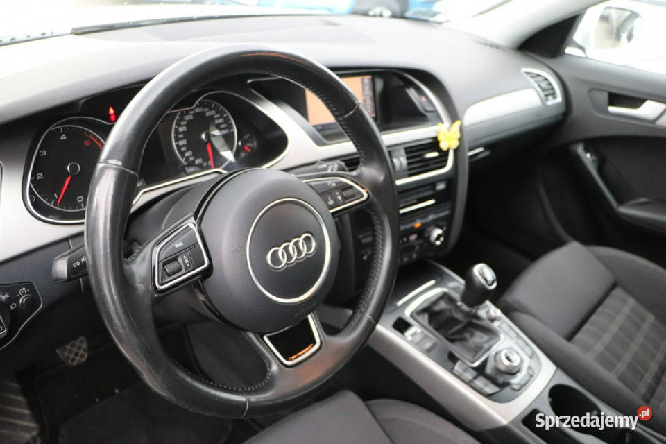 Audi A4 Avant KRAJOWYserwisowany6biegNAVI B8