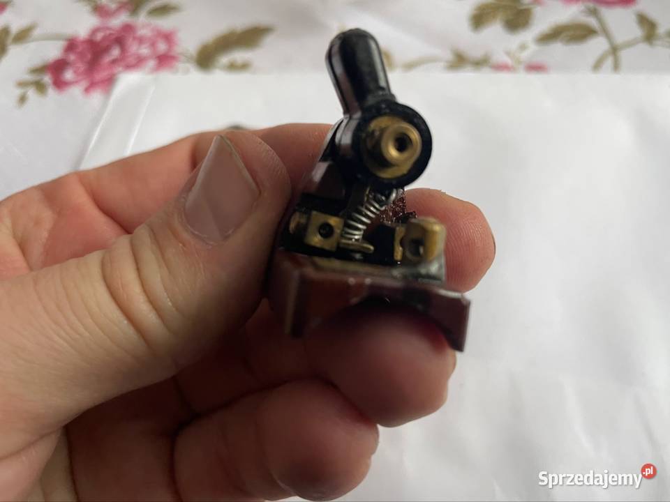 Przelacznik Junak M07