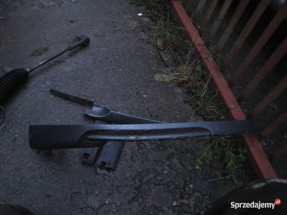 Dokładka zderzaka przedniego prawa Volvo s40 v40 Kraków sprzedam