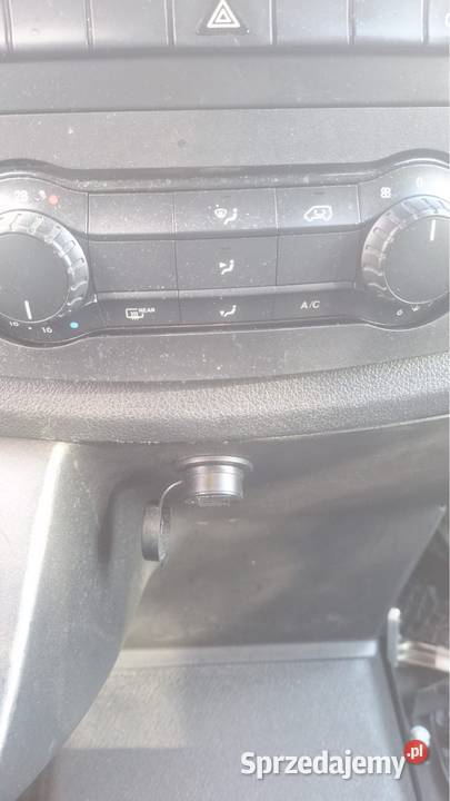 Mercedes Vito 9osobowy 2015 90KM Poznań