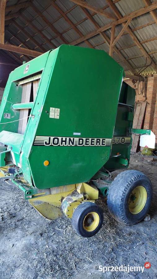 Prasa rolująca John deere 570
