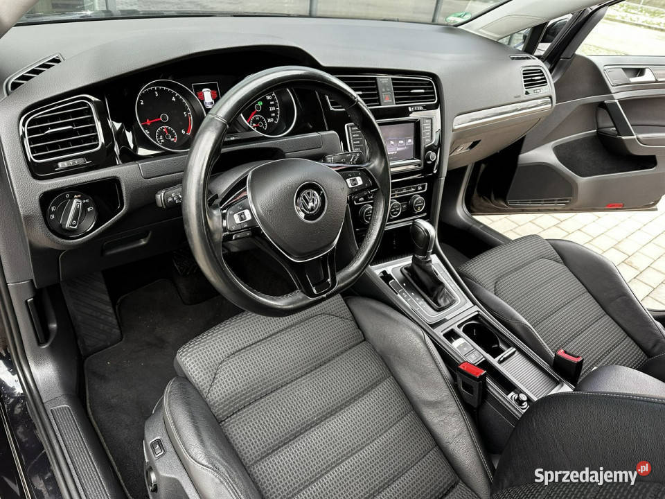 Volkswagen Golf LED Bixenon Półskóra Navi Masaż podgrzewane fotele Kąty Opolskie sprzedam