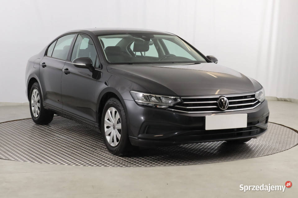 VW Passat 15 TSI czujnik parkowania