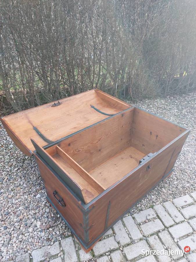 Ogromny kufer drewniany z 1818 r dolnośląskie Miłków